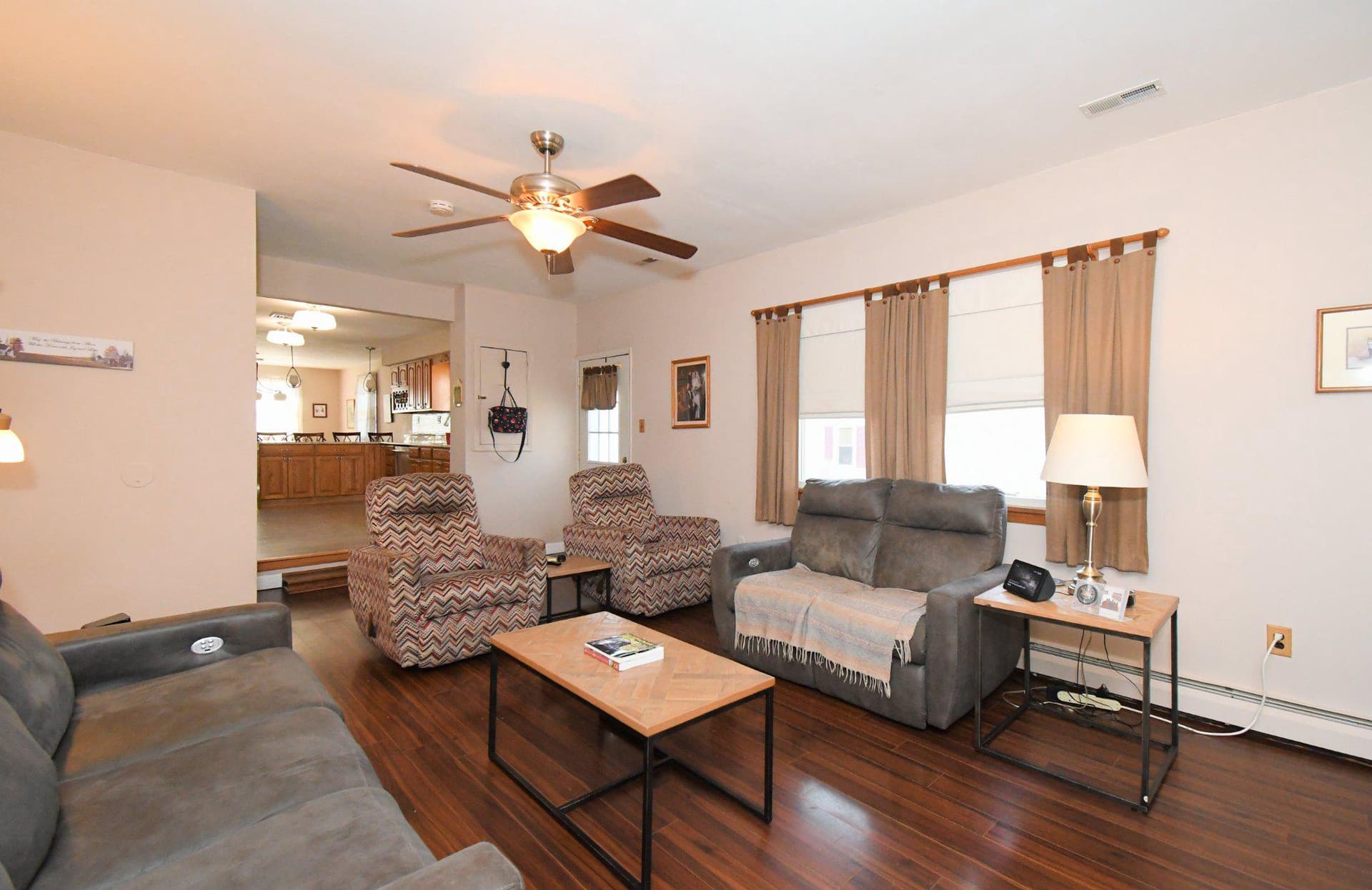 233 Broadway Avenue photo 15