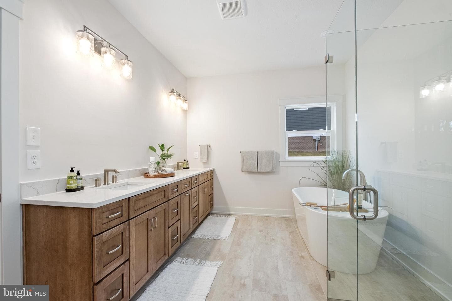 355 Bronson Circle #m1d photo 15