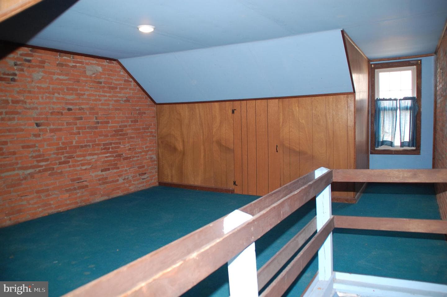 76 Hillside Avenue photo 19