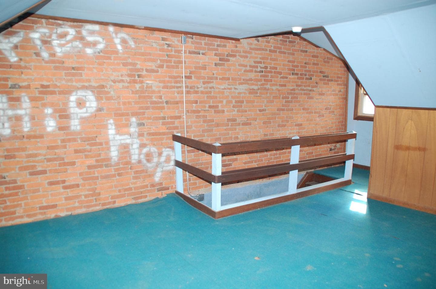 76 Hillside Avenue photo 20
