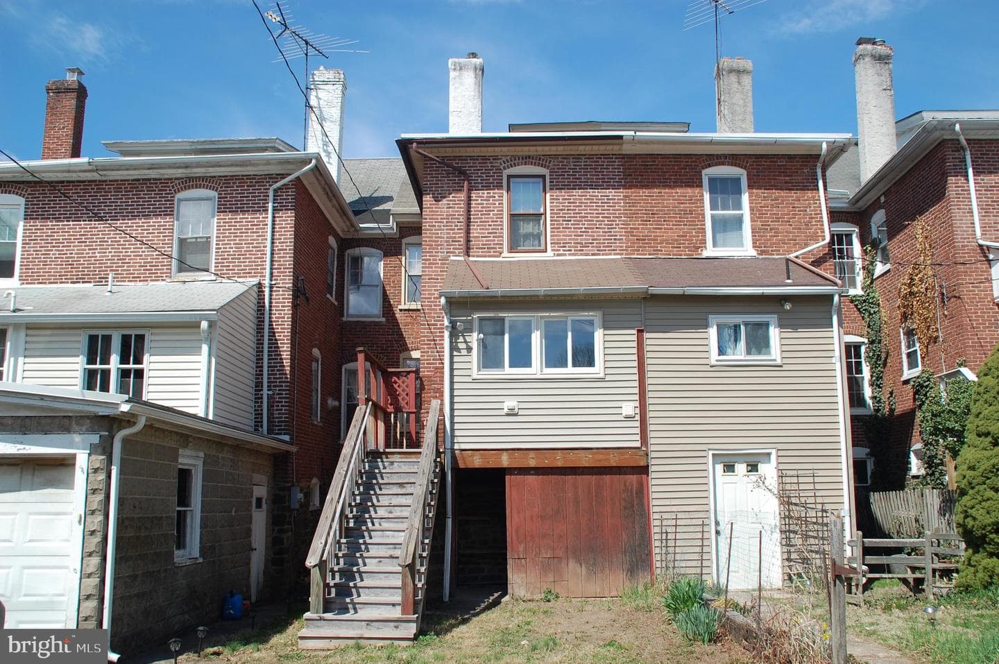 76 Hillside Avenue photo 26