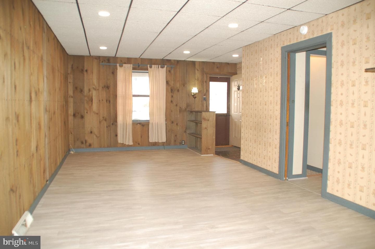 76 Hillside Avenue photo 6