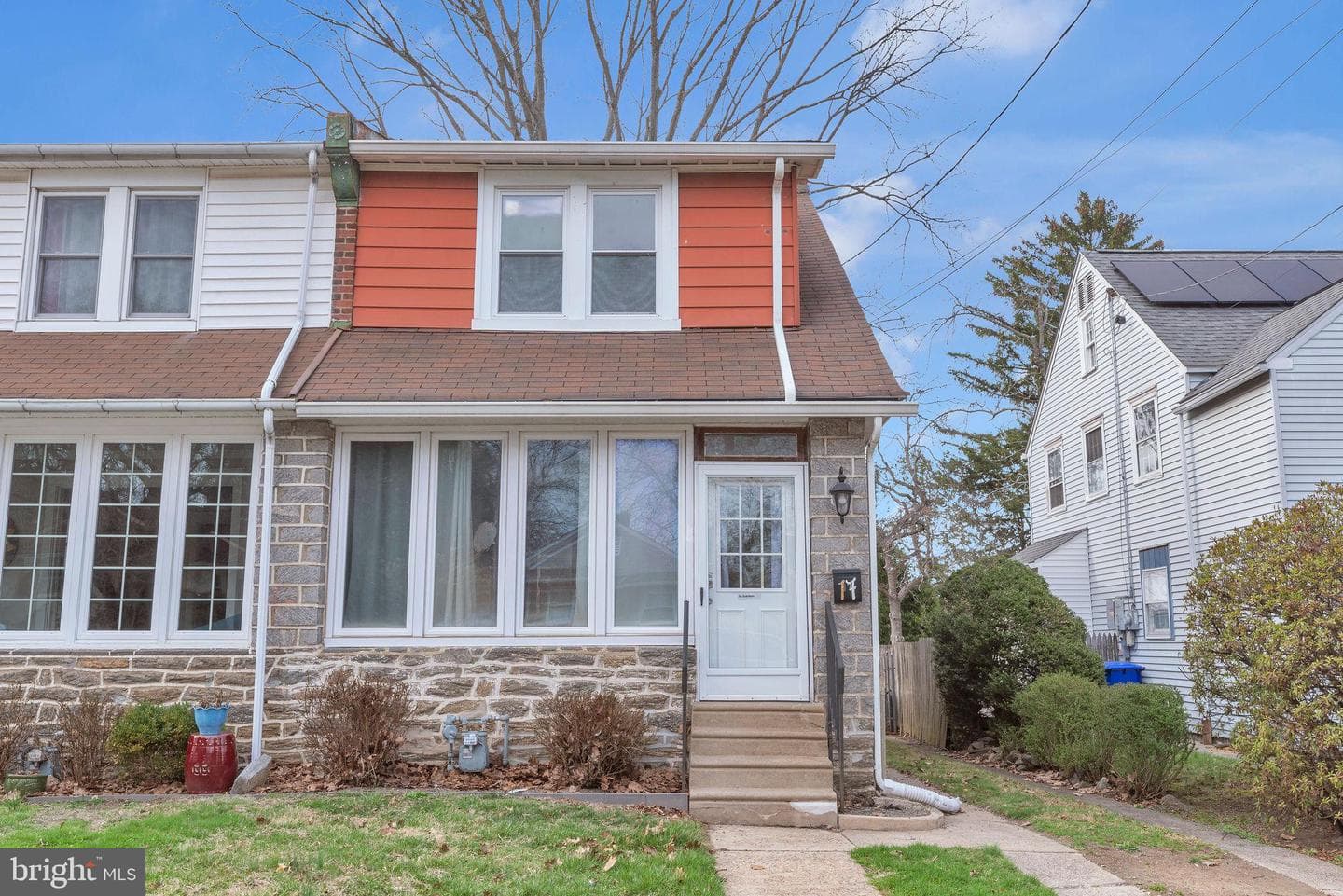 17 E Waverly Road photo 2