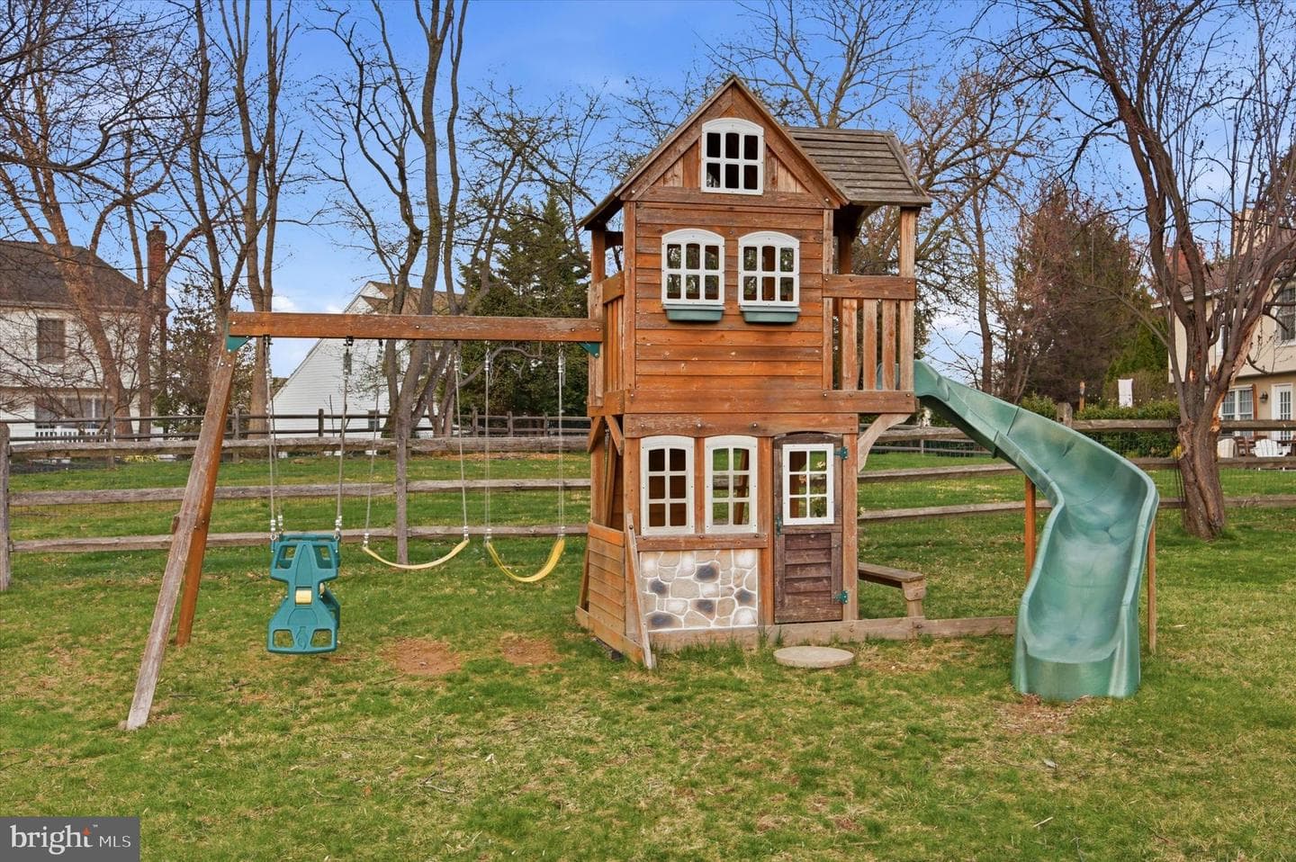 352 Sentry Lane photo 33