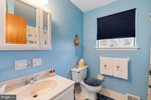 1120 Angus Circle photo 17