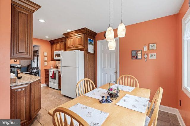 1120 Angus Circle photo 9