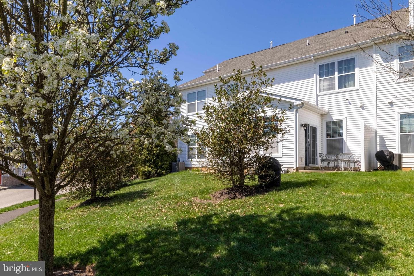 303 Ross Court photo 25