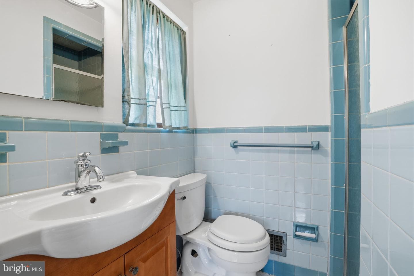 10 Home Road photo 22