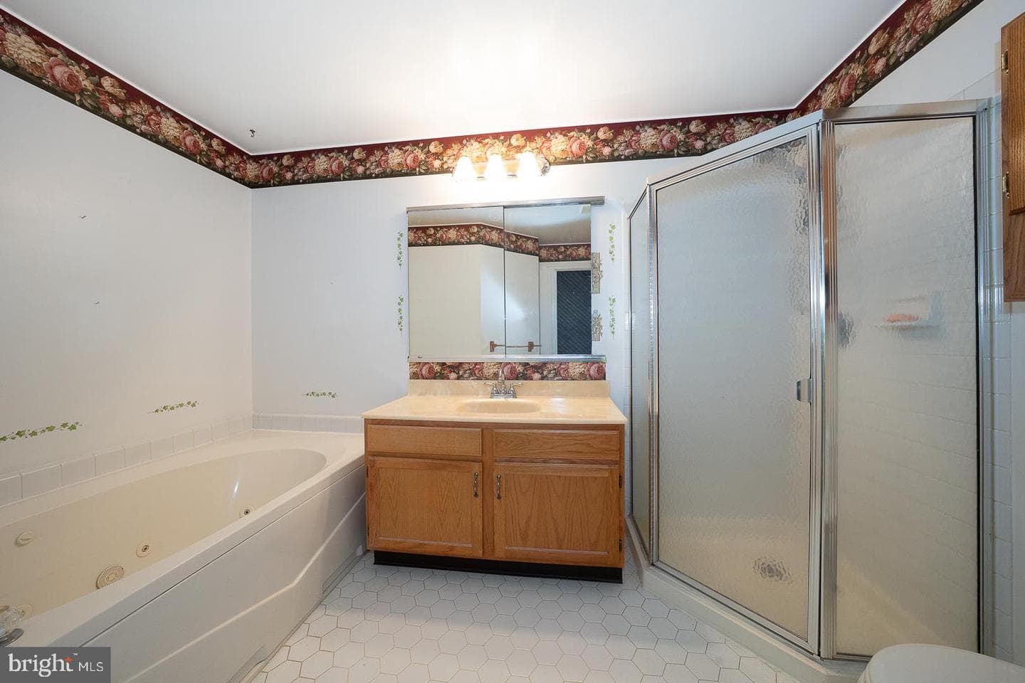 2404 Foxmeadow Circle photo 10