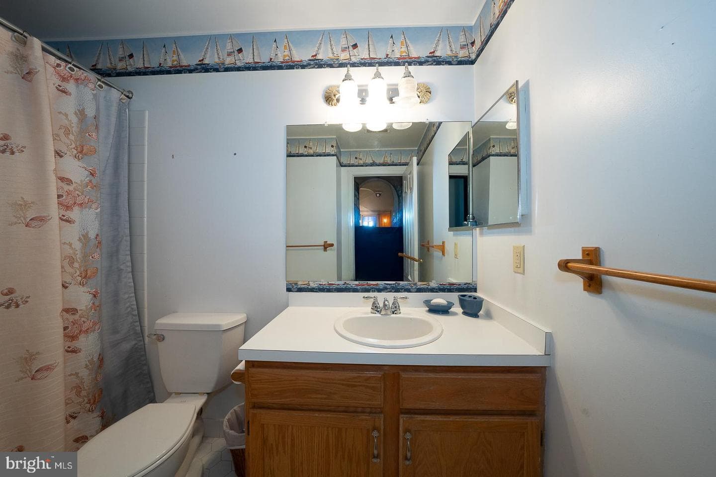 2404 Foxmeadow Circle photo 14