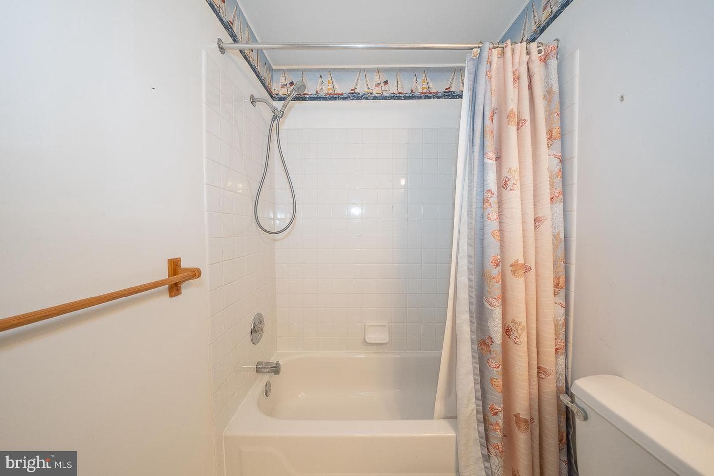 2404 Foxmeadow Circle photo 15