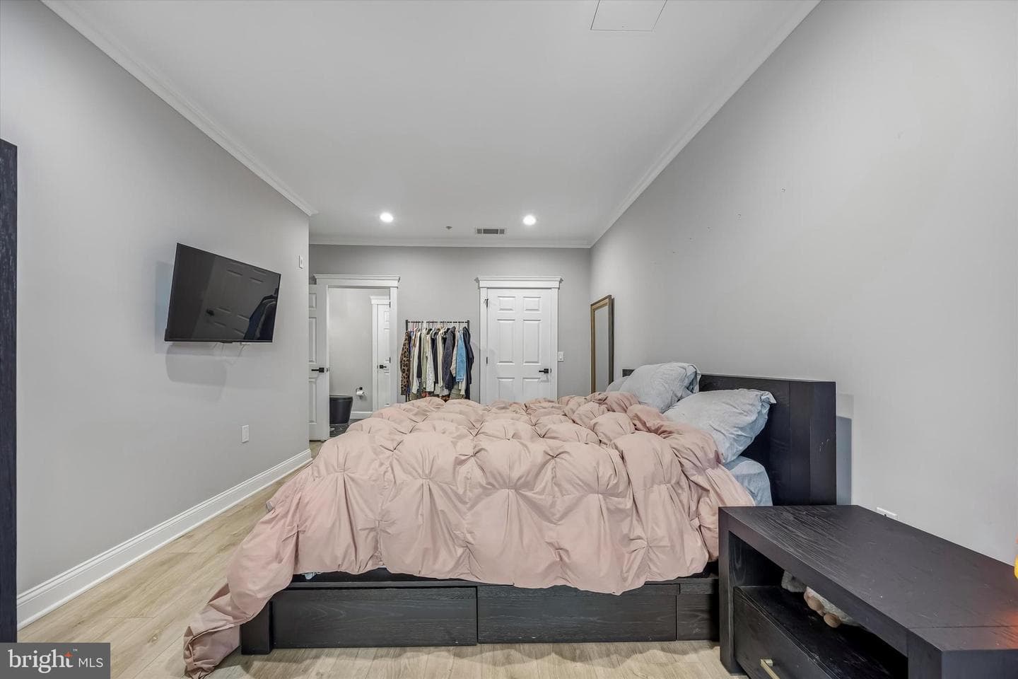 200 W Elm Street #1428 photo 12