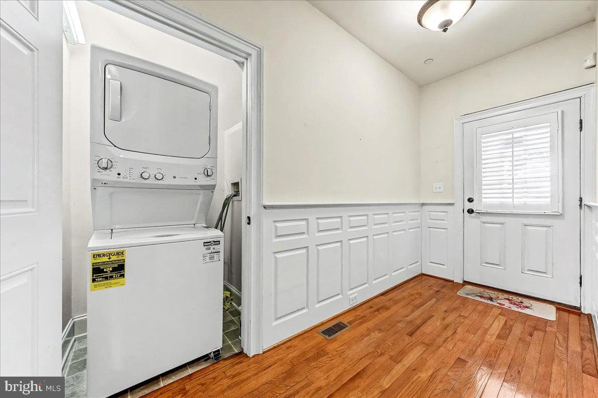 2412 Romano Court photo 5