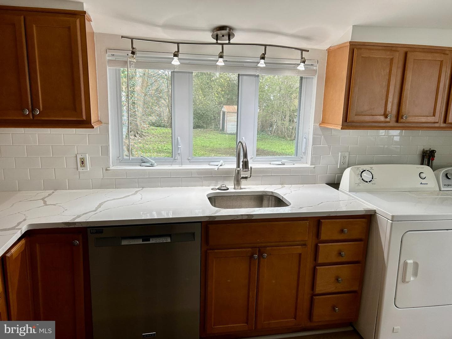 7713 Union Avenue photo 5