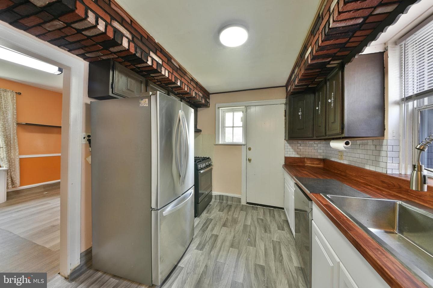 205 Church Road photo 12
