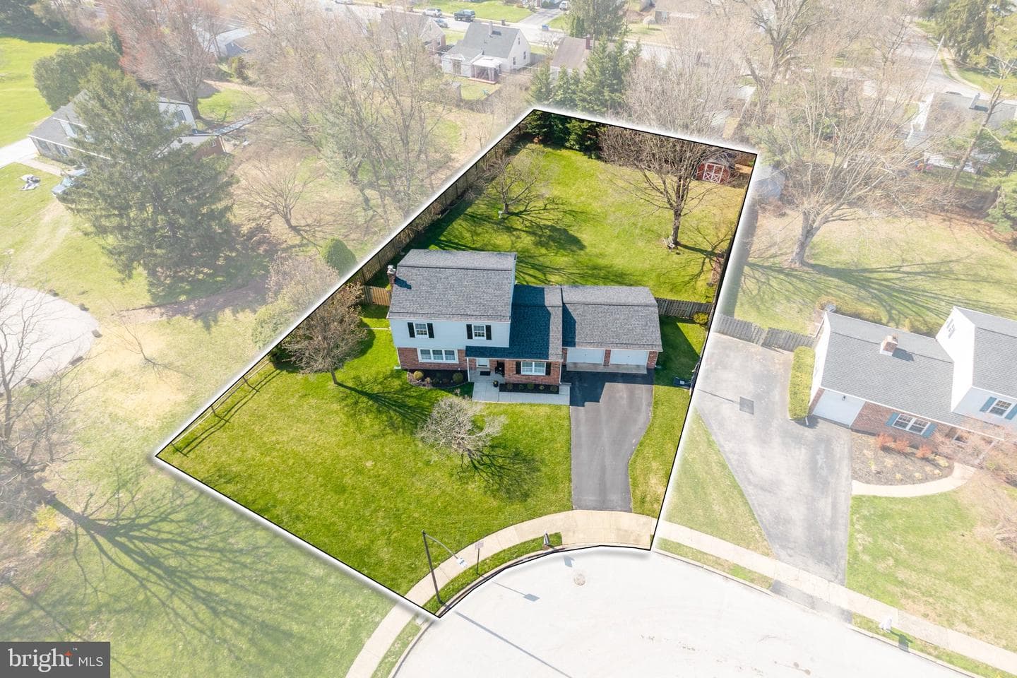 1900 Davis Drive photo 2