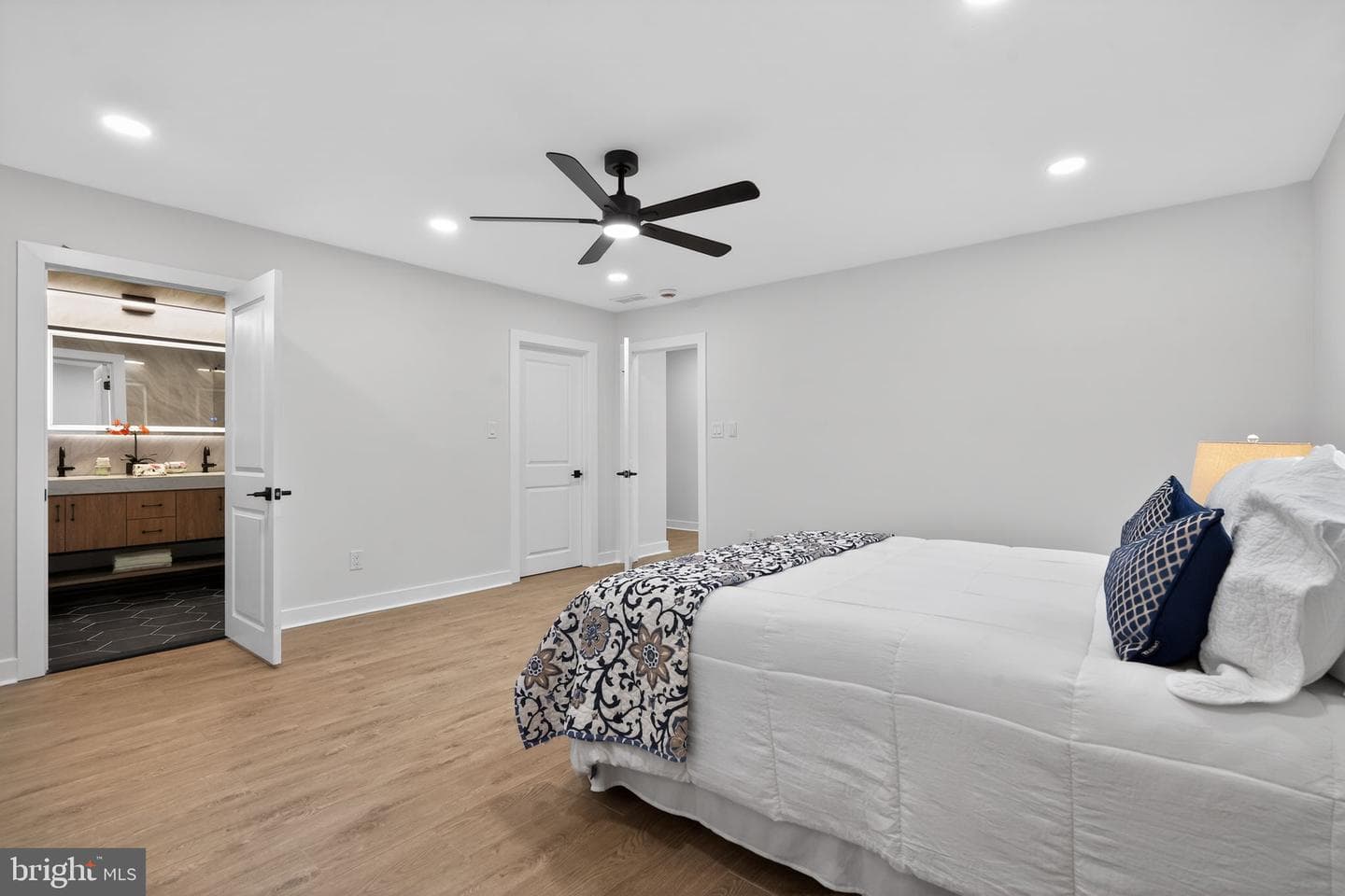 410 Cadwalader Avenue photo 28