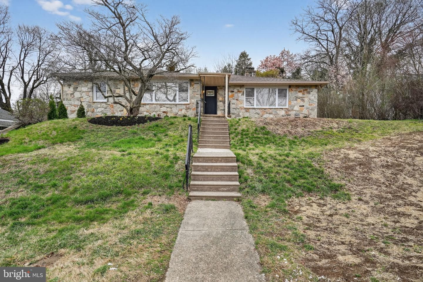 410 Cadwalader Avenue photo 45