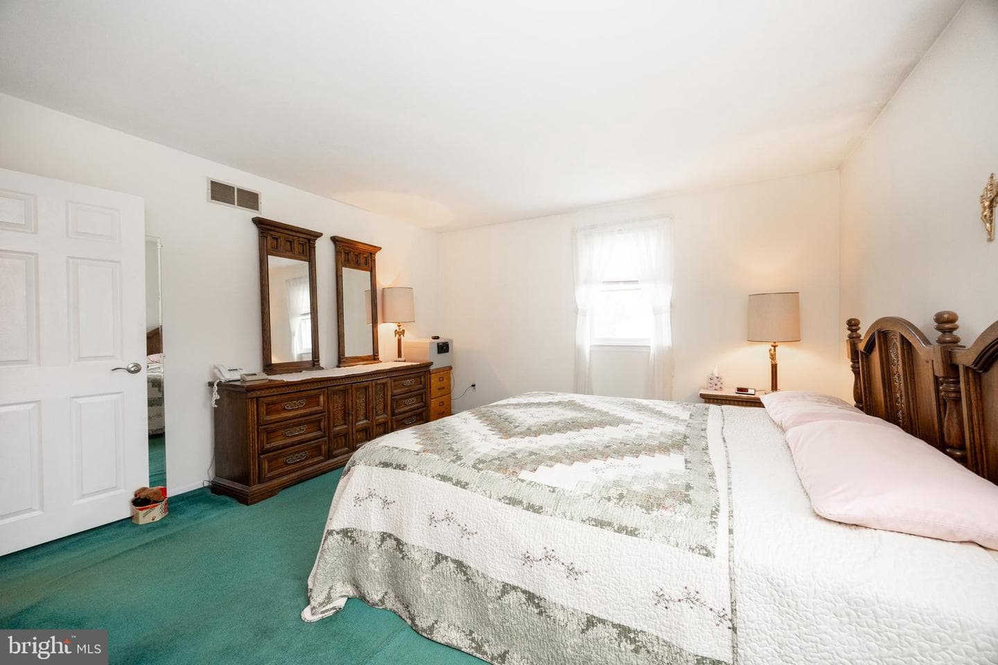 1070 Snyder Road photo 22