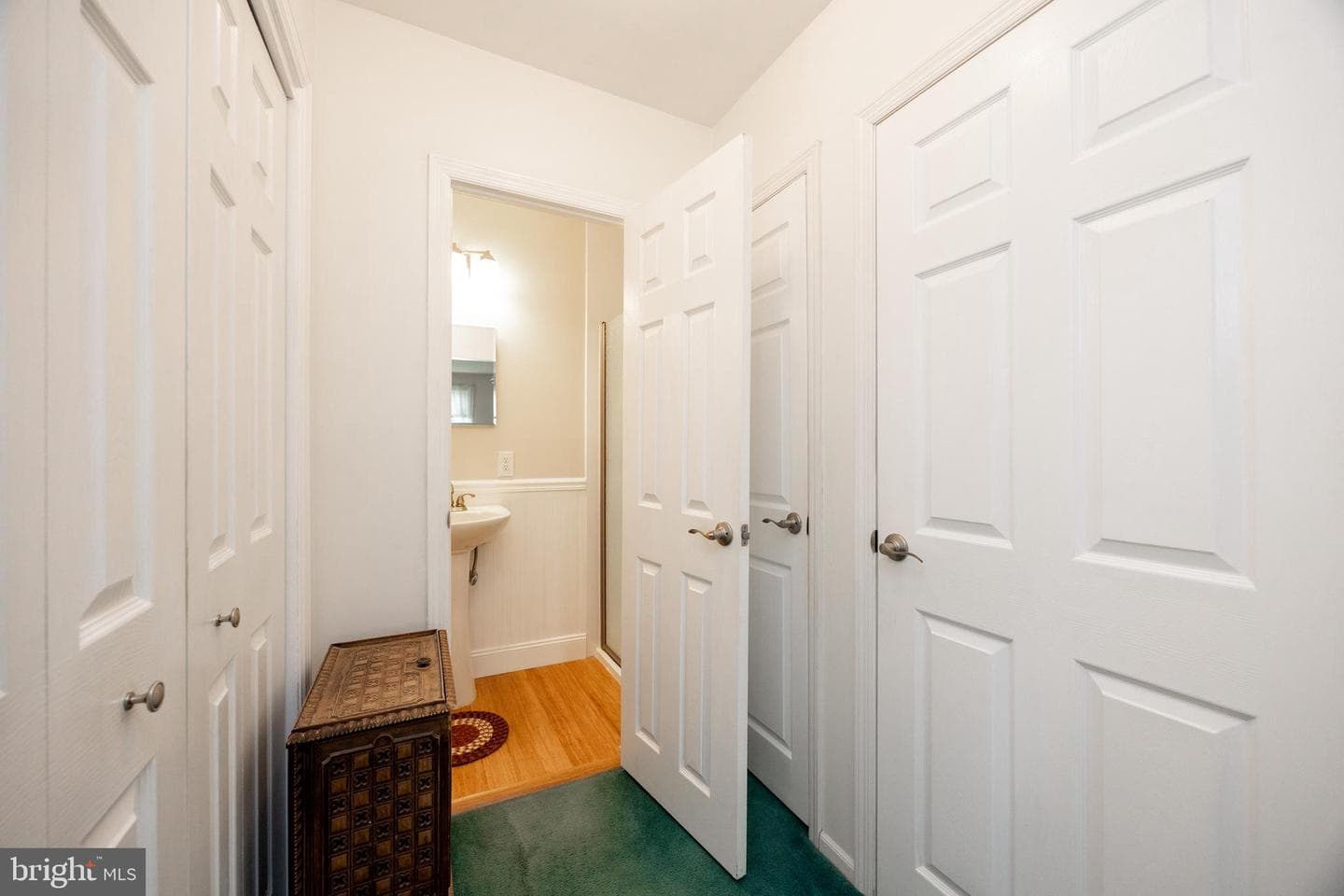 1070 Snyder Road photo 25