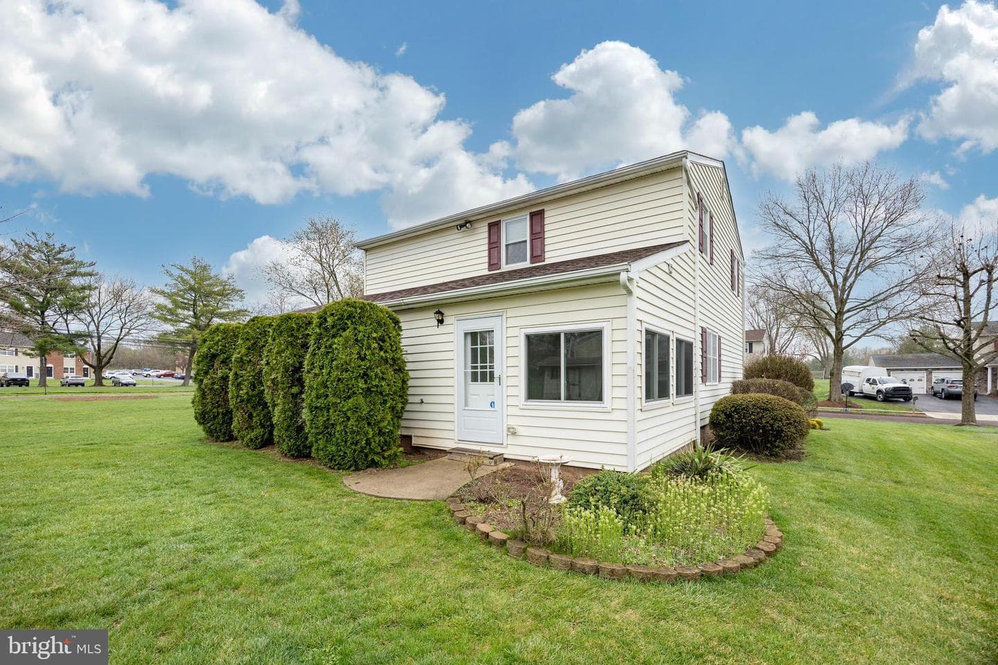 1070 Snyder Road photo 31