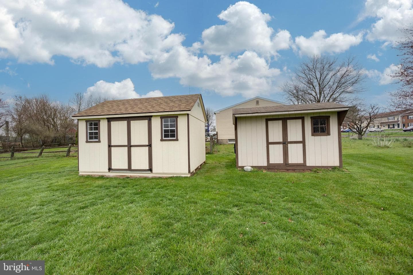 1070 Snyder Road photo 36