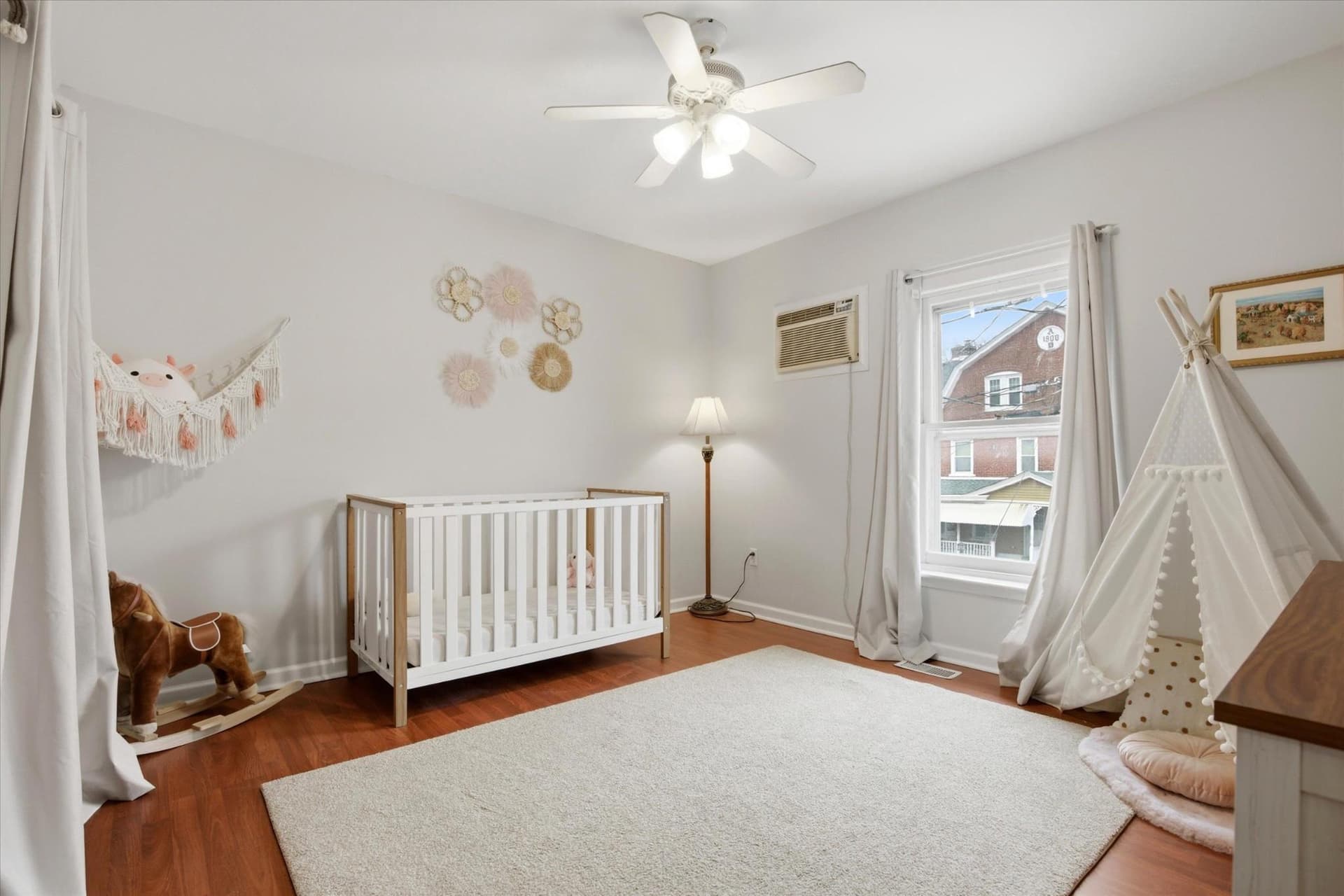 54 Franklin Avenue photo 10