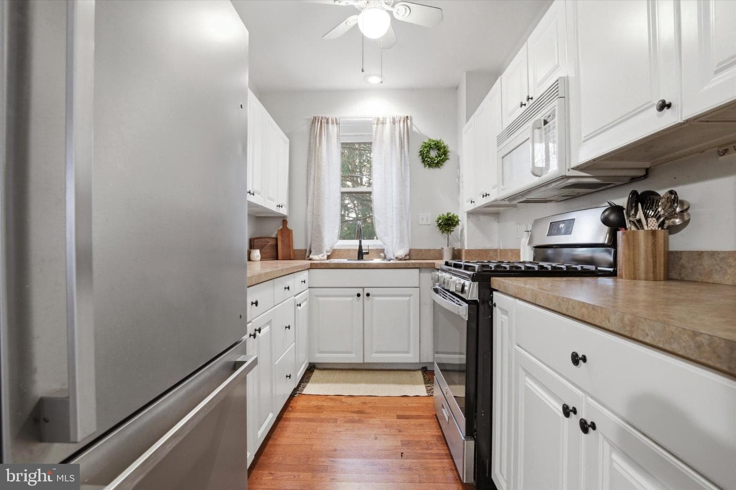 54 Franklin Avenue photo 6