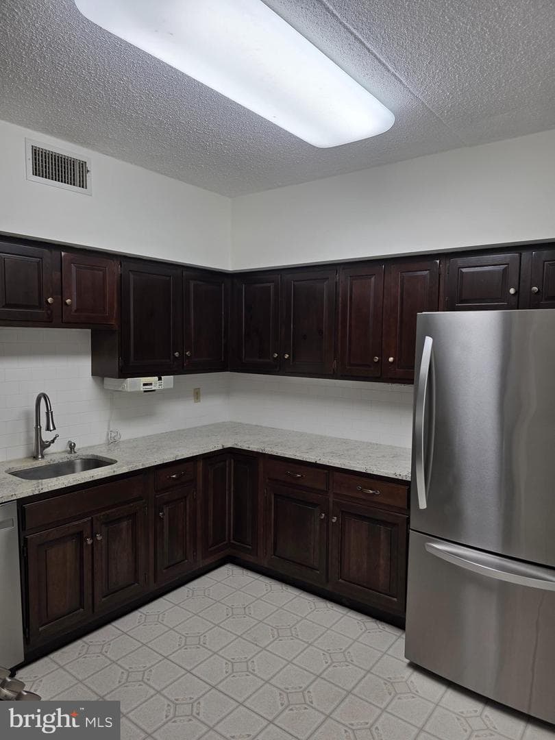 432 W Montgomery Avenue #402 photo 3