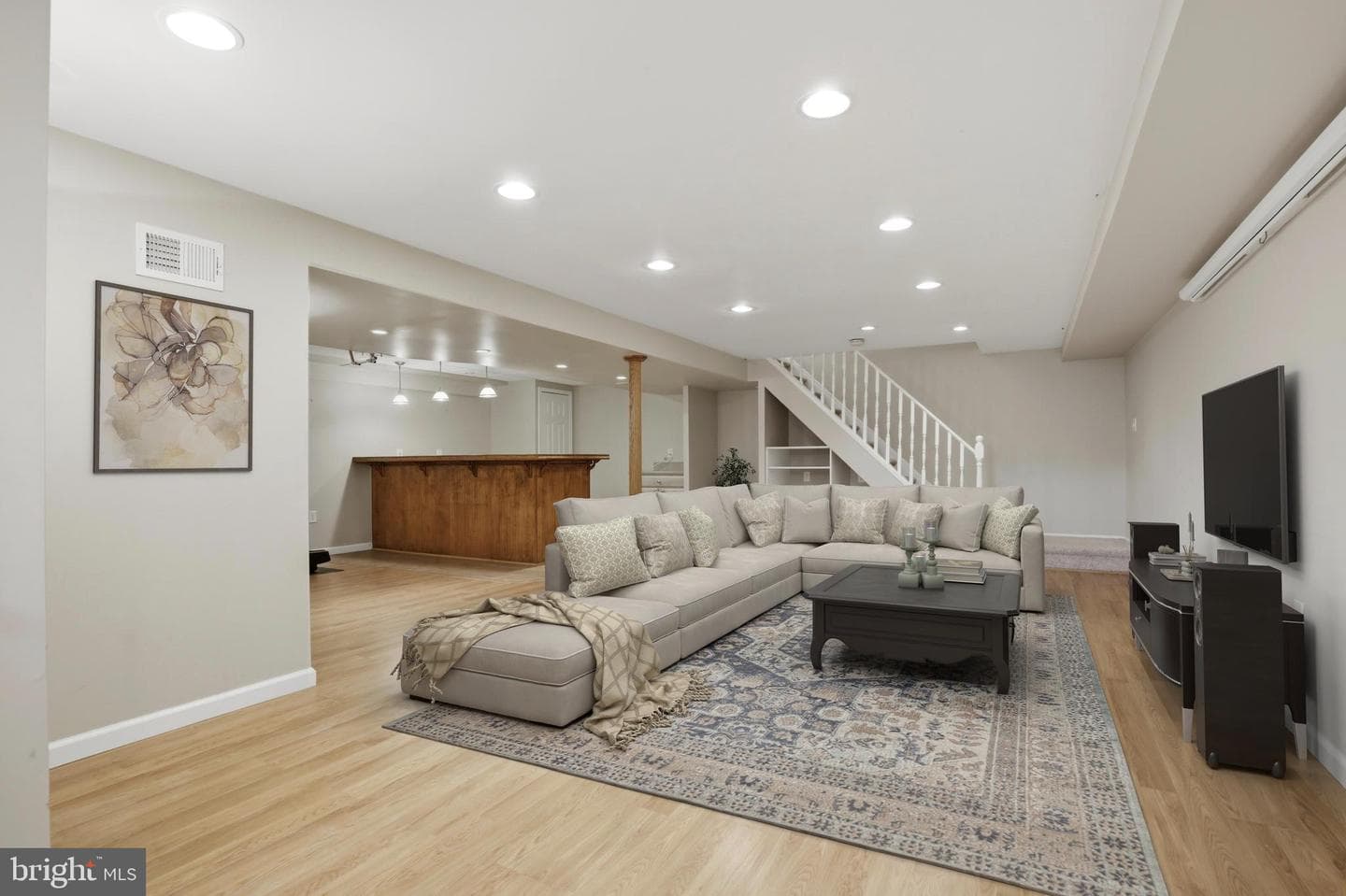 605 Shepard Drive photo 31