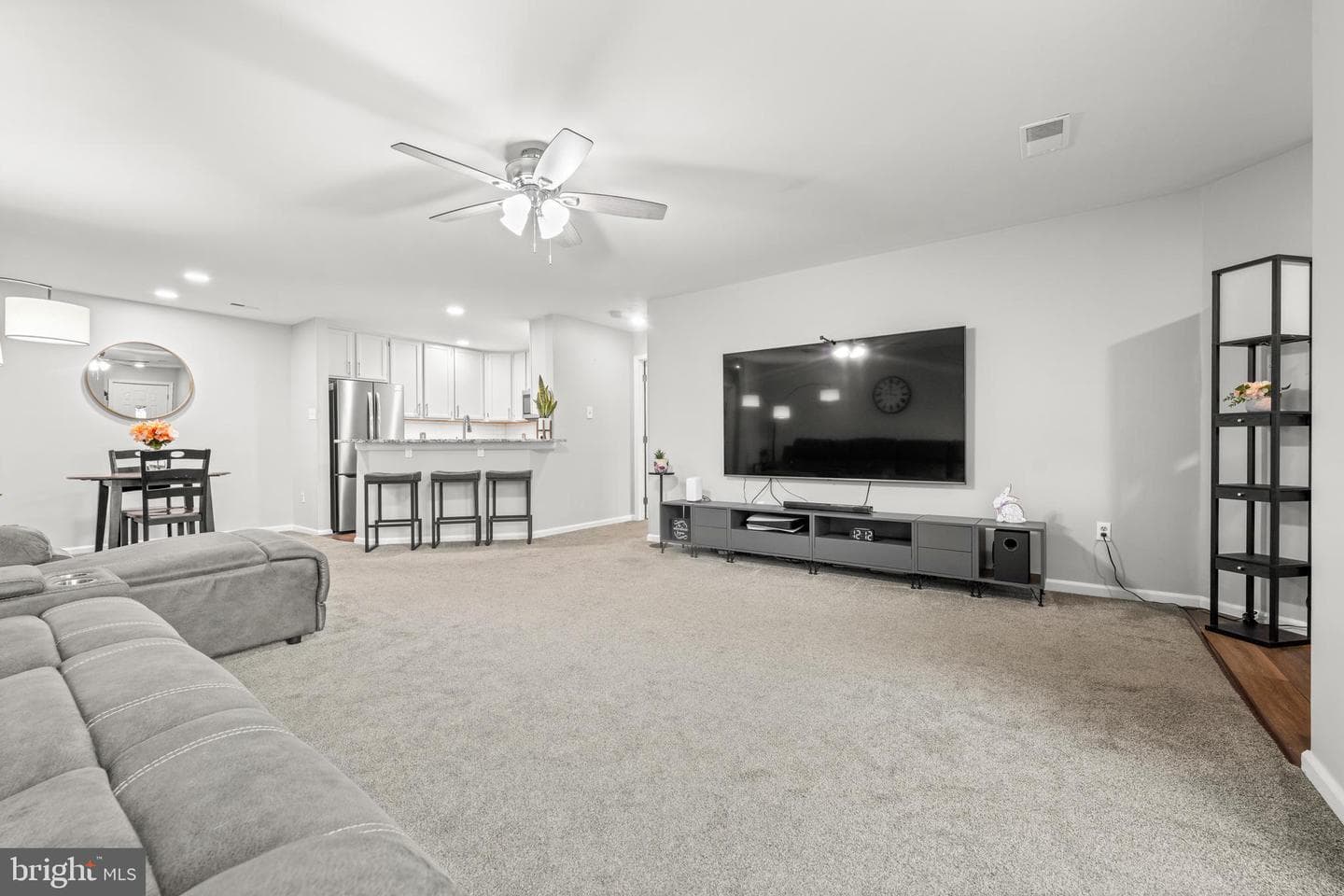 1905 Foxmeadow Circle #condo 1905 photo 4