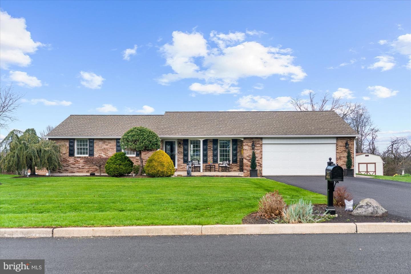 2323 Colonial Drive photo 3