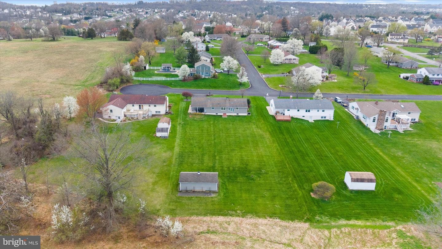 2323 Colonial Drive photo 44