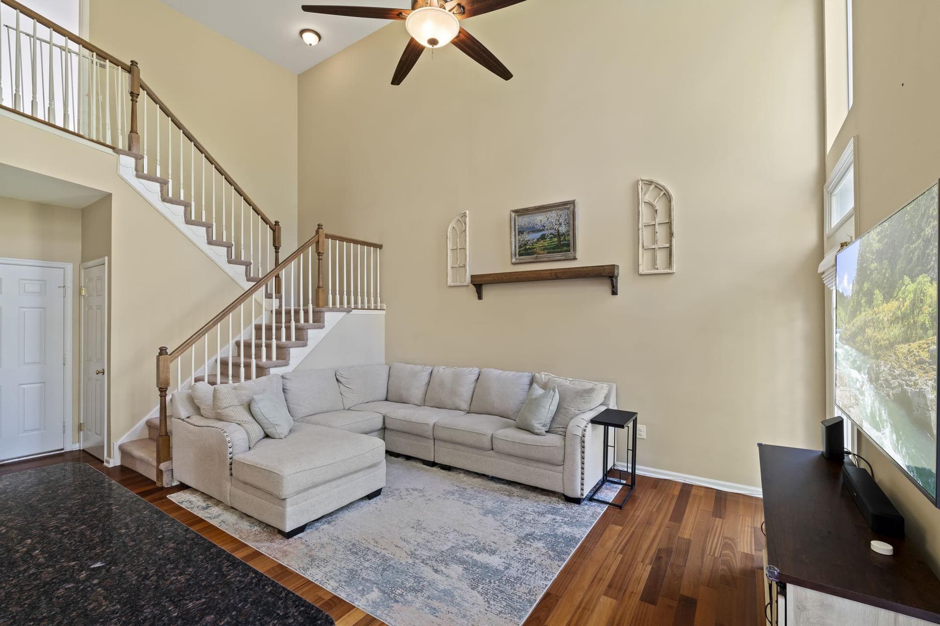 105 Shire Lane photo 15