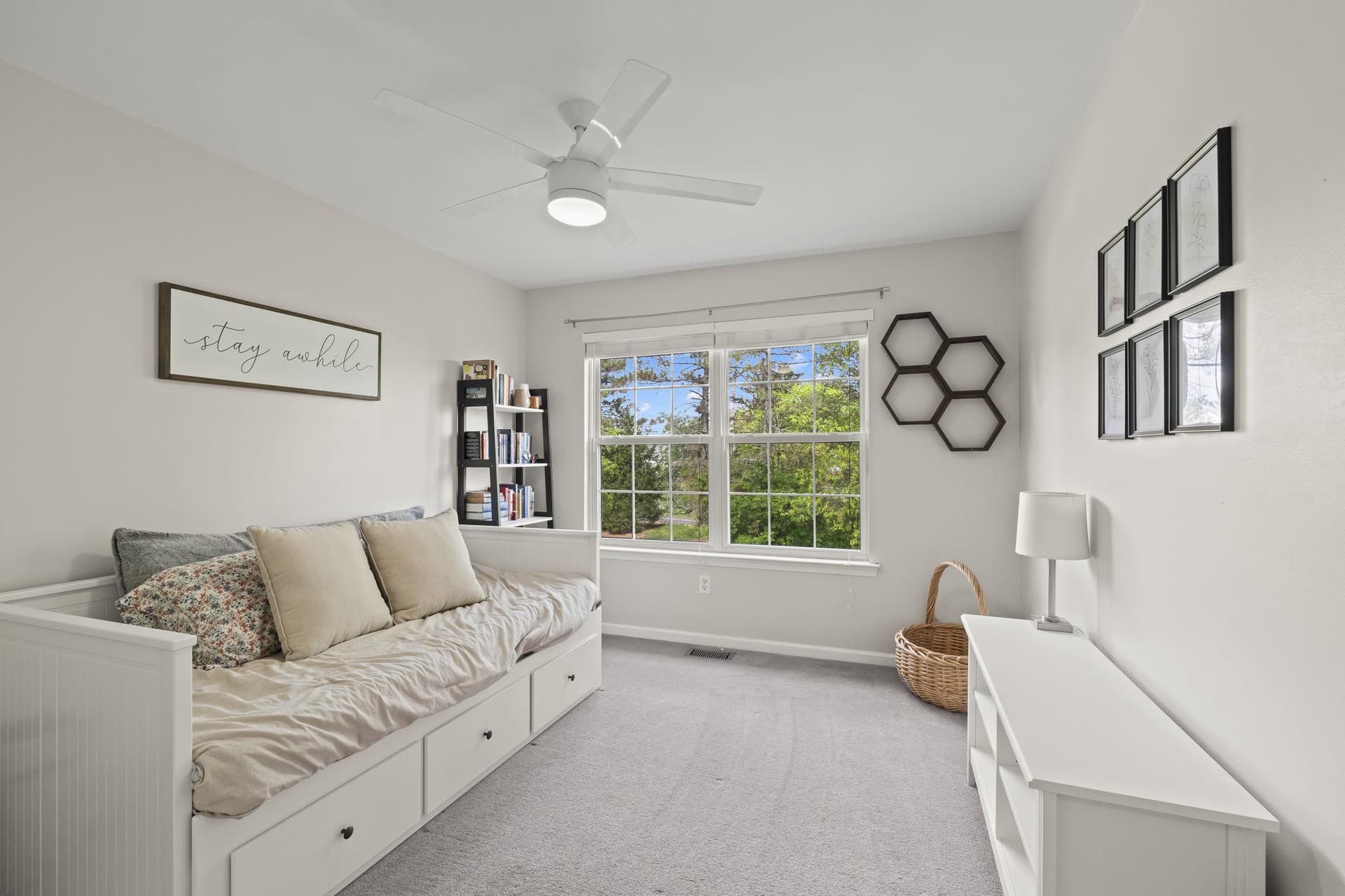 105 Shire Lane photo 32
