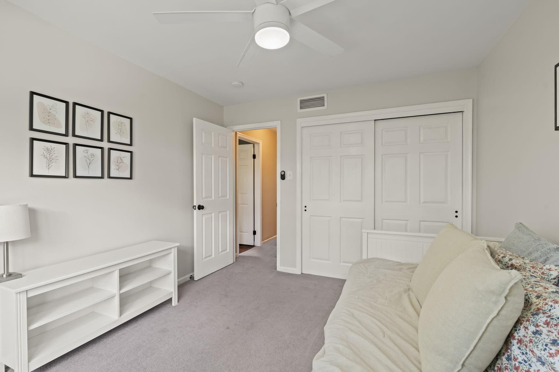 105 Shire Lane photo 33