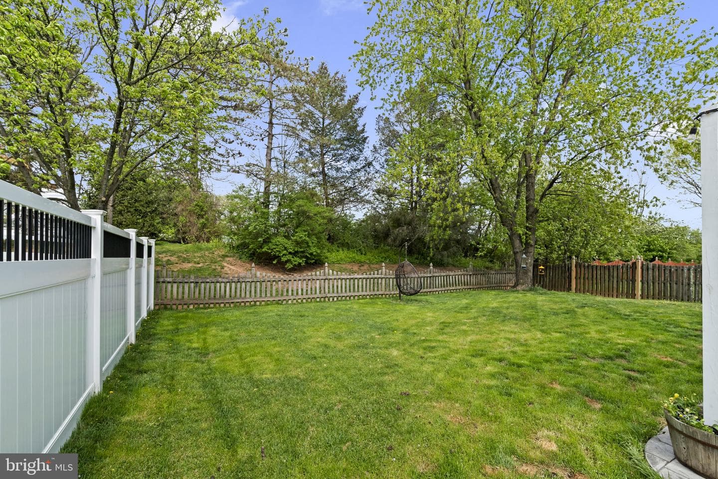 105 Shire Lane photo 37