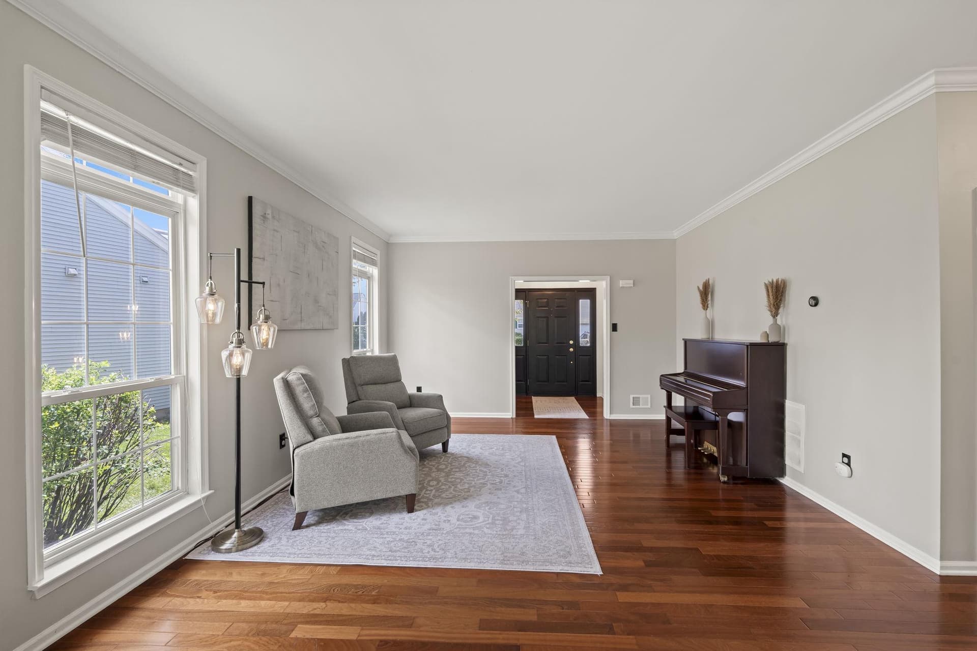 105 Shire Lane photo 6