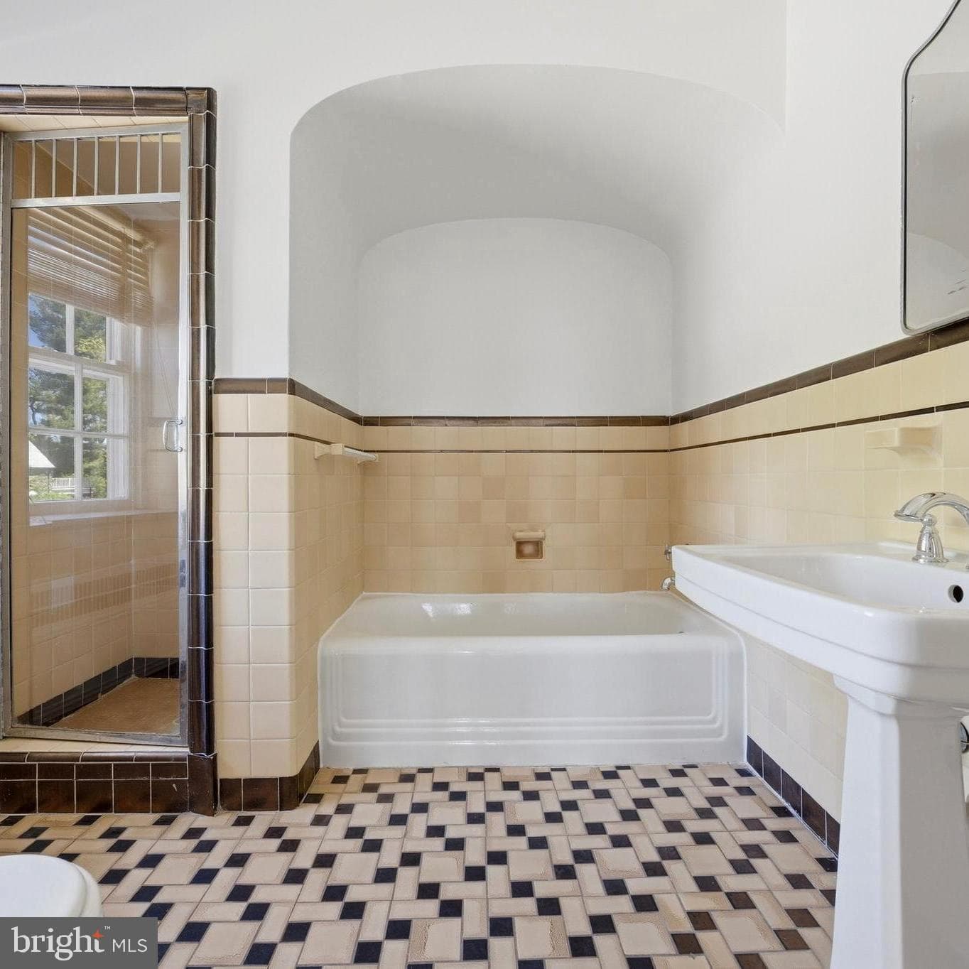 326 Winding Way photo 17