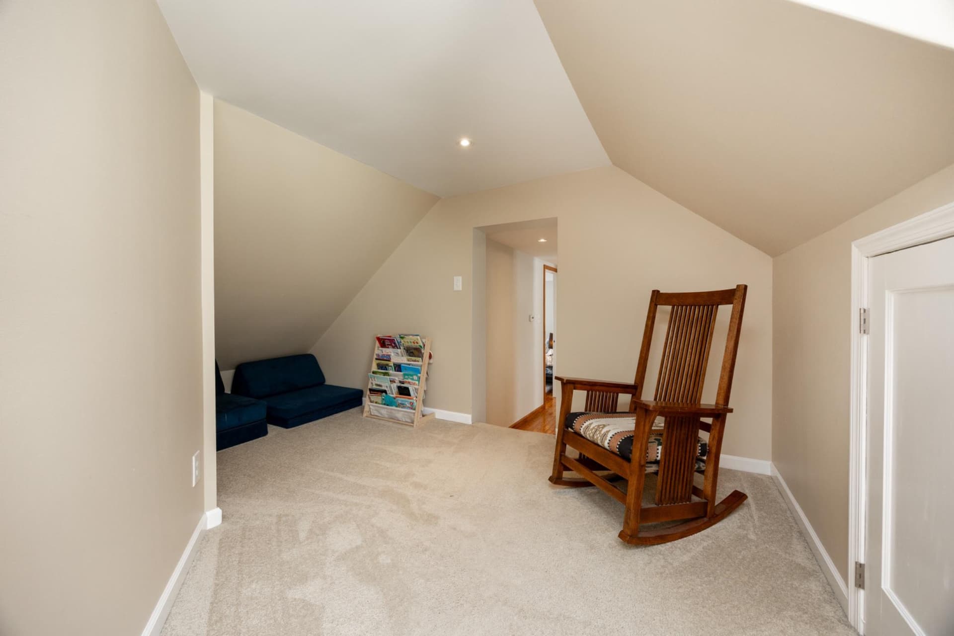 113 Linden Street photo 42
