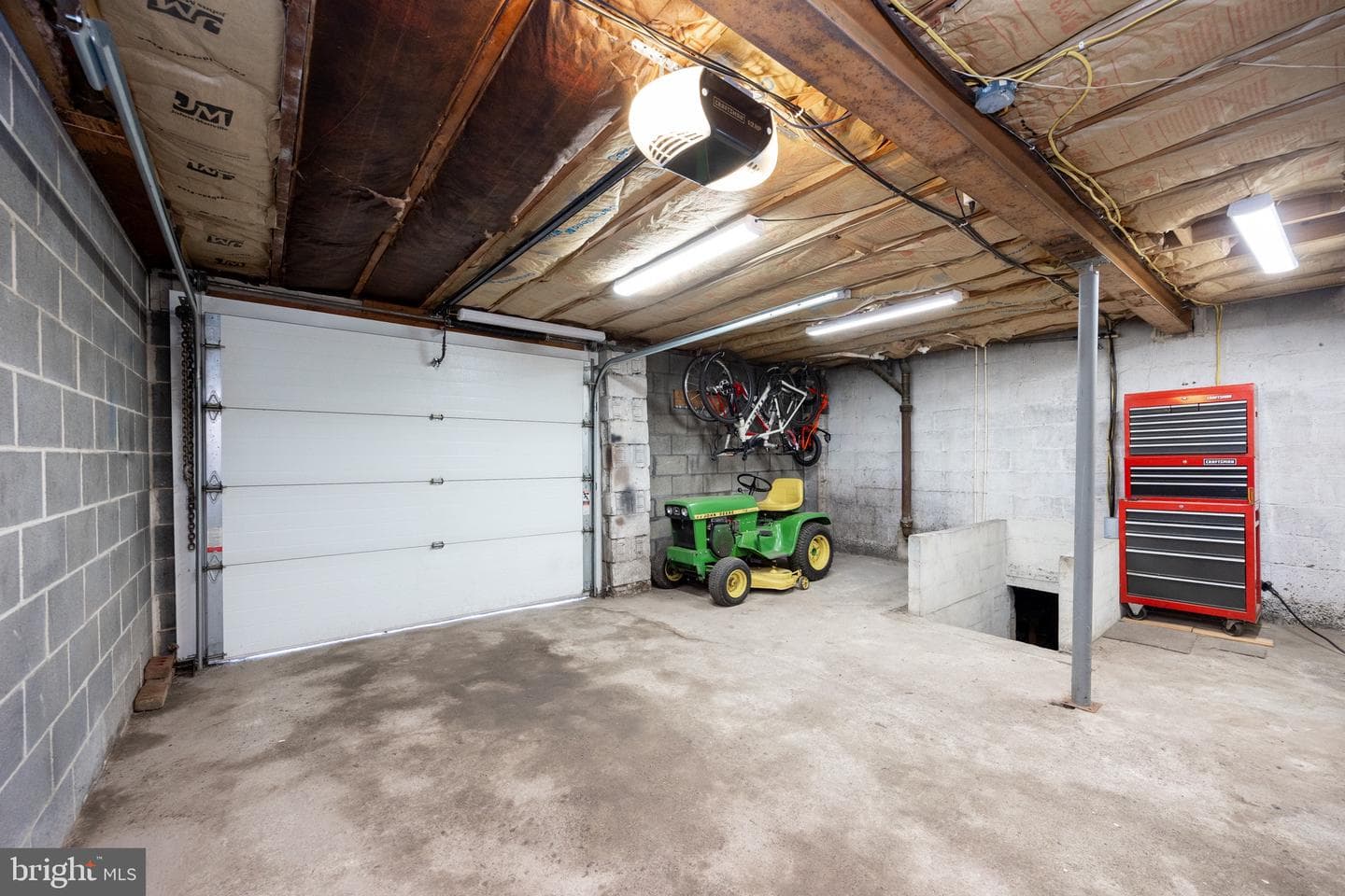 113 Linden Street photo 63