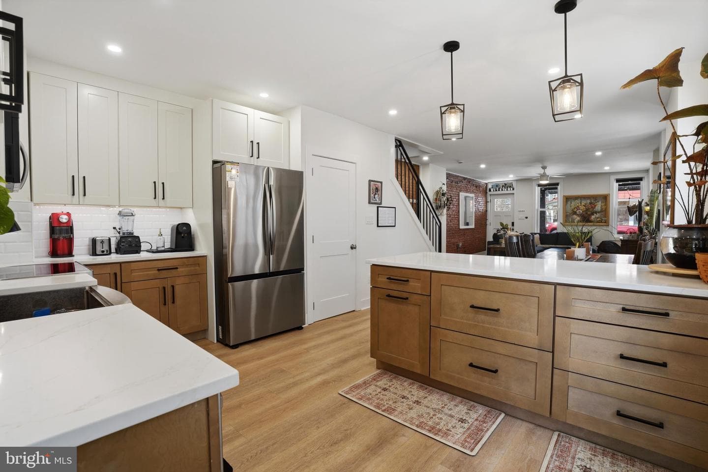 221 Ford Street photo 4