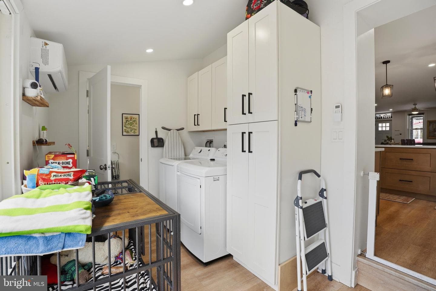 221 Ford Street photo 7