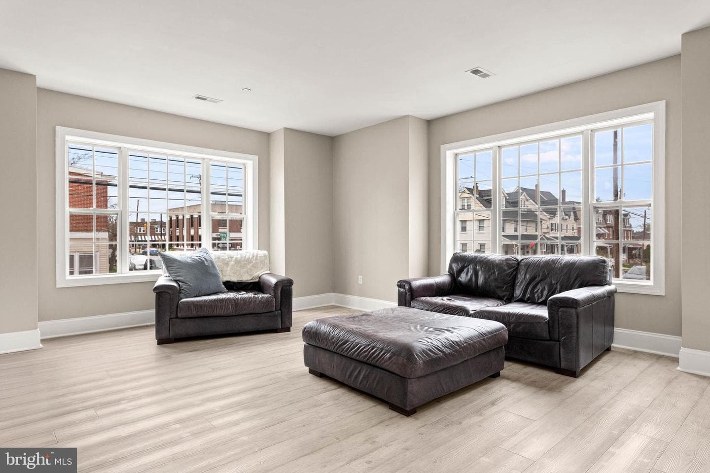 821 Harry Street #105 photo 3
