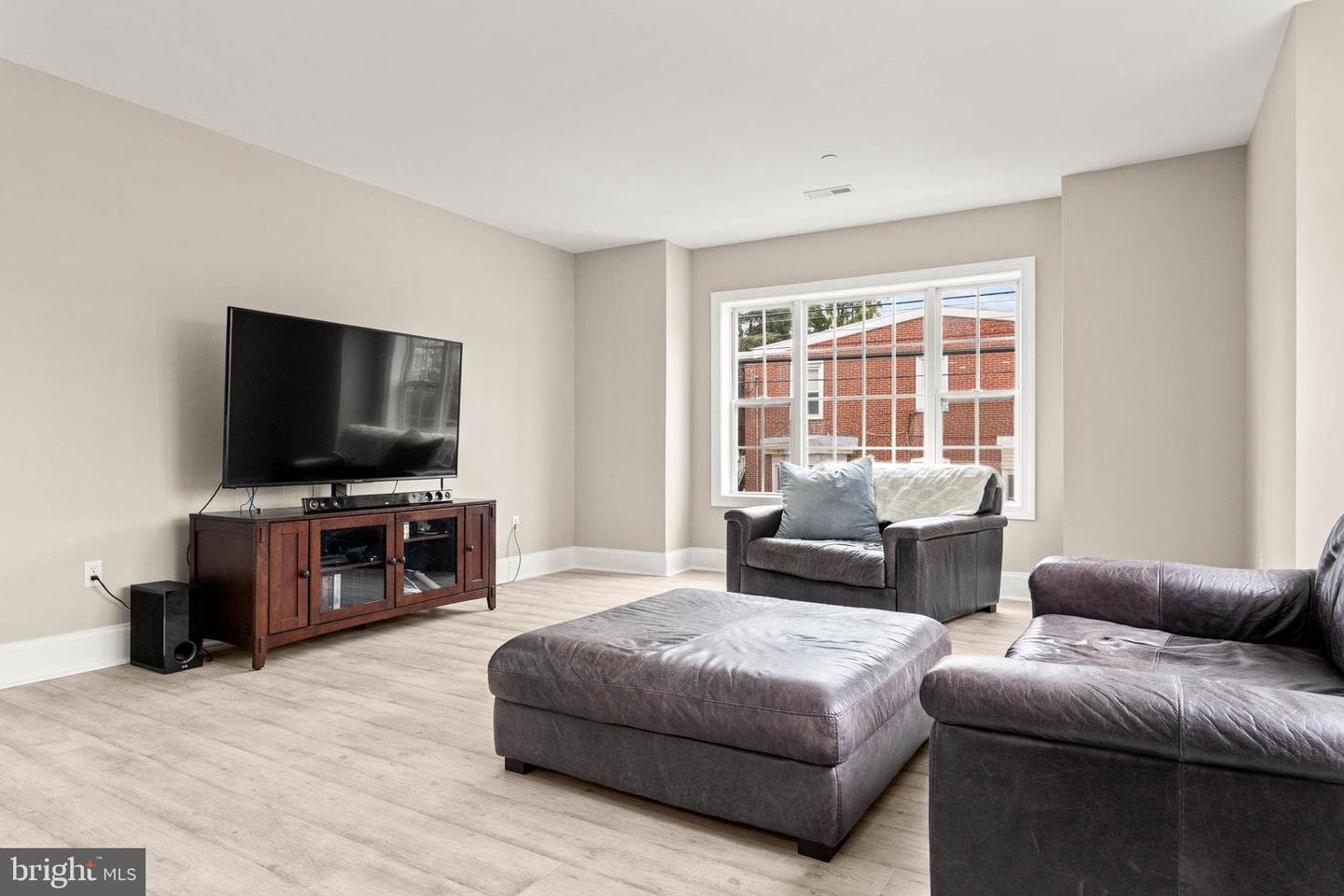 821 Harry Street #105 photo 4