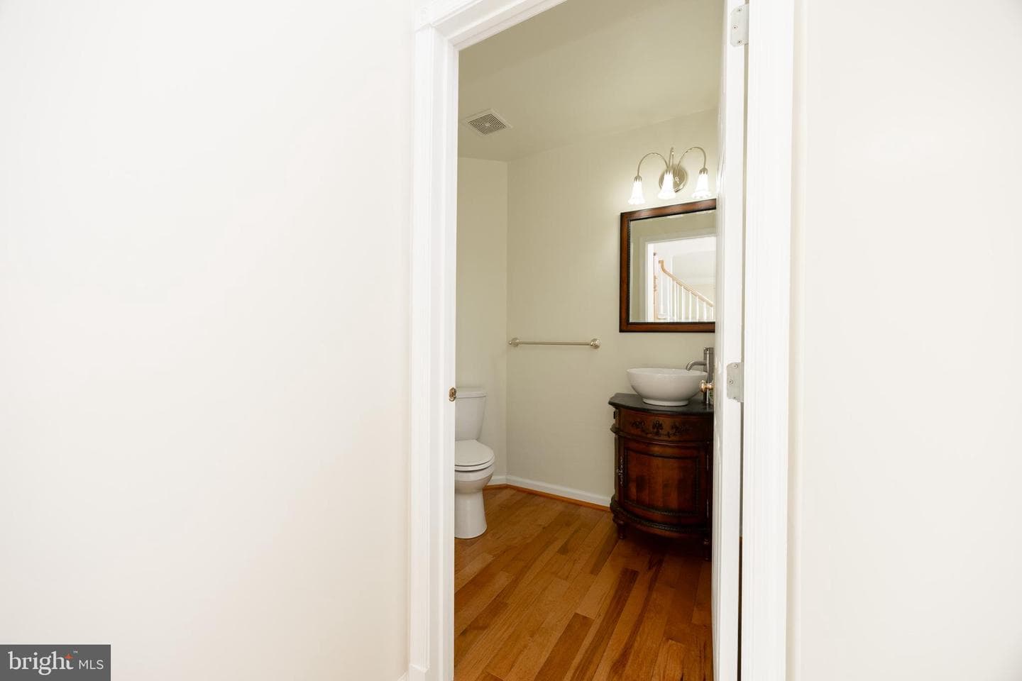 1012 Redtail photo 11