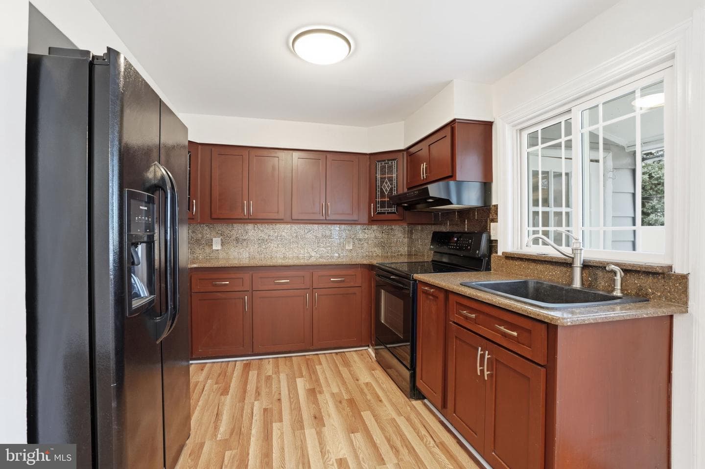 112 N Whitehall Road photo 10