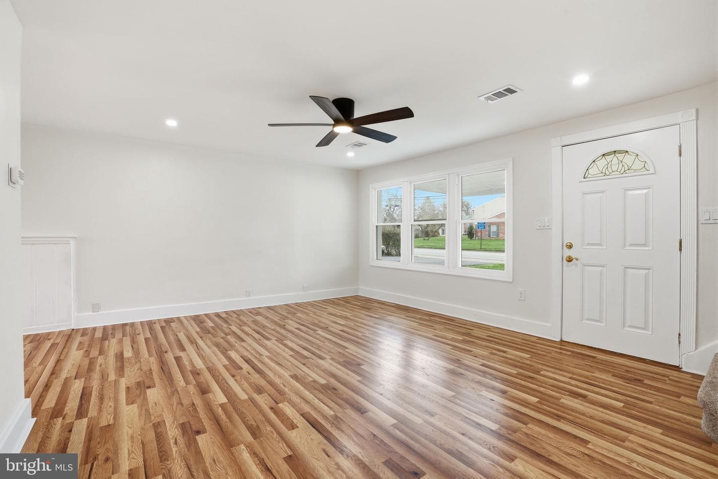 112 N Whitehall Road photo 7