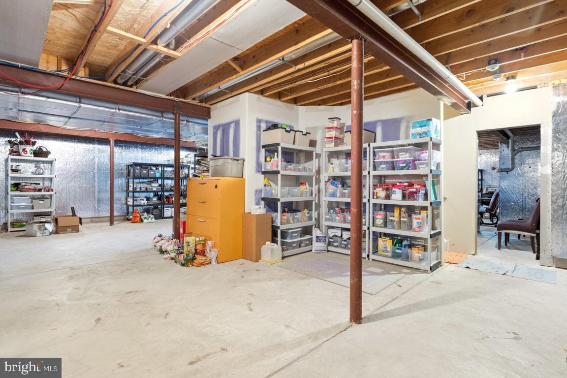 930 Ashbourne Way photo 43