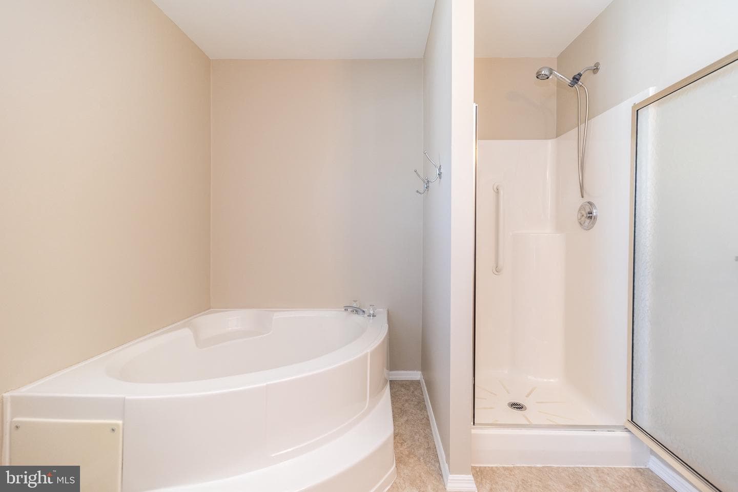 2038 Highland Court #2038 photo 31